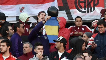 Globos negros y los colores