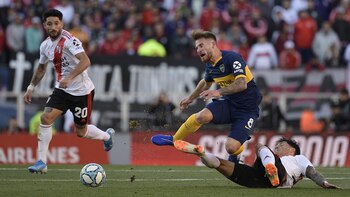 (Photo by JUAN MABROMATA /