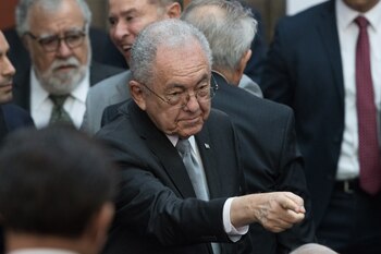CIUDAD DE MÉXICO, 01SEPTIEMBRE2019.- El titular de la SCT, Javier Jiménez Espriú, durante el Tercer Informe de Gobierno al Pueblo de México que brindó el Jefe del Ejecutivo, Andrés Manuel López Obrador, en Palacio Nacional. FOTO: MOISÉS PABLO / INFOBAE, VÍACUARTOSCURO