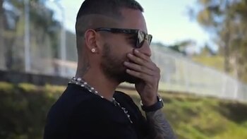 Entre lágrimas, Maluma presumió de