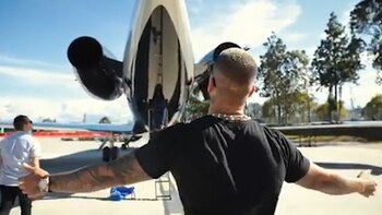 Entre lágrimas, Maluma presumió de