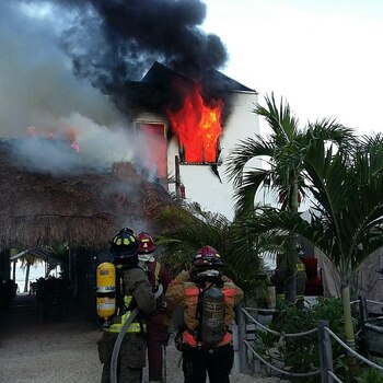 (Foto: Twitter Bomberos Cancún)