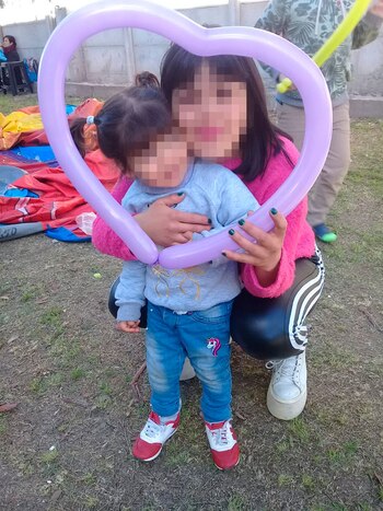 Miki con su hija hoy.