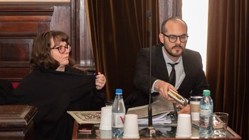 La querella, compuesta por los