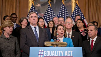 La presidenta de la Cámara