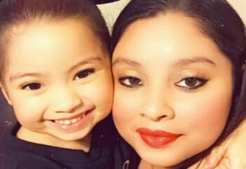 Priscilla Torres (derecha) dijo que