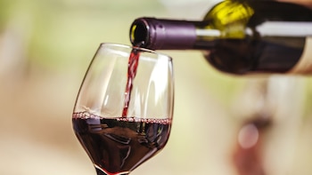 El resveratrol puede ser una alternativa efectiva a los medicamentos para el tratamiento de pacientes que sufren de depresión y trastornos de ansiedad (Shutterstock)