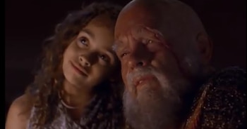 Mya-Lecia apareció junto a Tom Hanks en la película “Cloud Atlas”, estrenada en 2012. Interpretaba el personaje de Nero (Foto: Warner Bross Pictures)