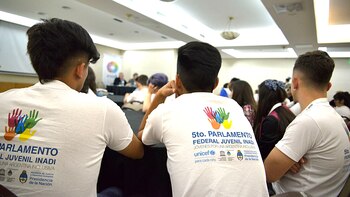 Hasta hace algunos años, vivir en un cuerpo equivocado y adecuarlo al género en el que cada uno se reconoce era un deseo que tropezaba con padecimientos, miedos, obstáculos