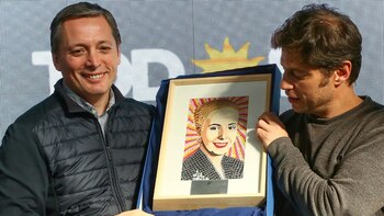 Axel Kicllof junto al presidente