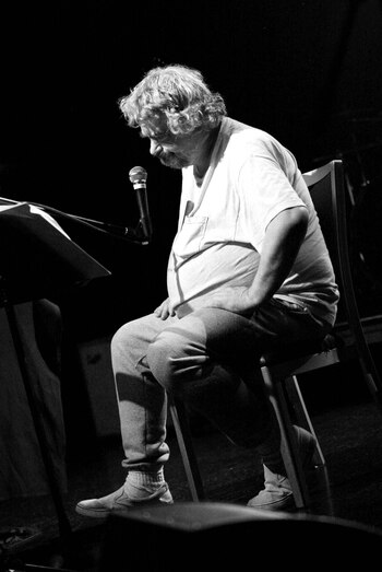 Daniel Johnston en un concierto