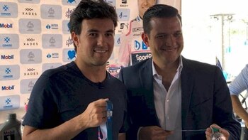 El piloto mexicano presentó una