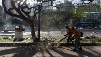 Las organizaciones piqueteras que se instalaron frente al Ministerio de Salud y Desarrollo Social suspendieron la medida y culminaron antes la protesta