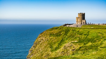 El paisaje verde, los animados pubs y los amigables residentes hacen de Irlanda un favorito para los visitantes