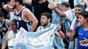 Los hinchas, que acompañaron a