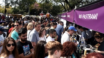 Más de 50 stands se