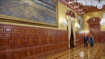 Ante las cámaras el presidente y su esposa aparecieron solos (Foto: tomada de transmisión)