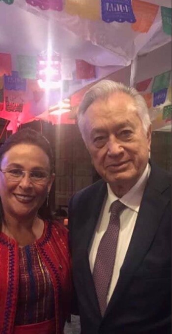 Rocío Nahle y Manuel Bartlett estuvieron presentes en la celebración (Foto: Twitter)