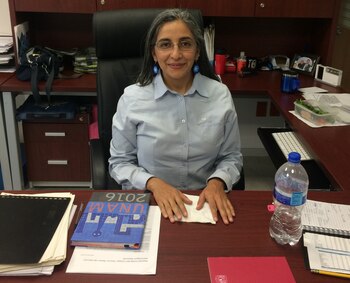 Pérez Campos también es profesora,