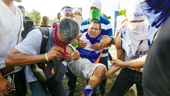 Numerosos manifestantes resultaron heridos por