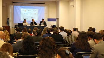 El panel de cierre de