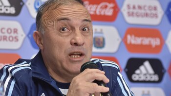 El DT dirigirá su primera