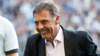 Miguel Ángel Russo compite con