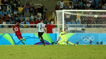 Gerónimo Rulli tuvo grandes intervenciones